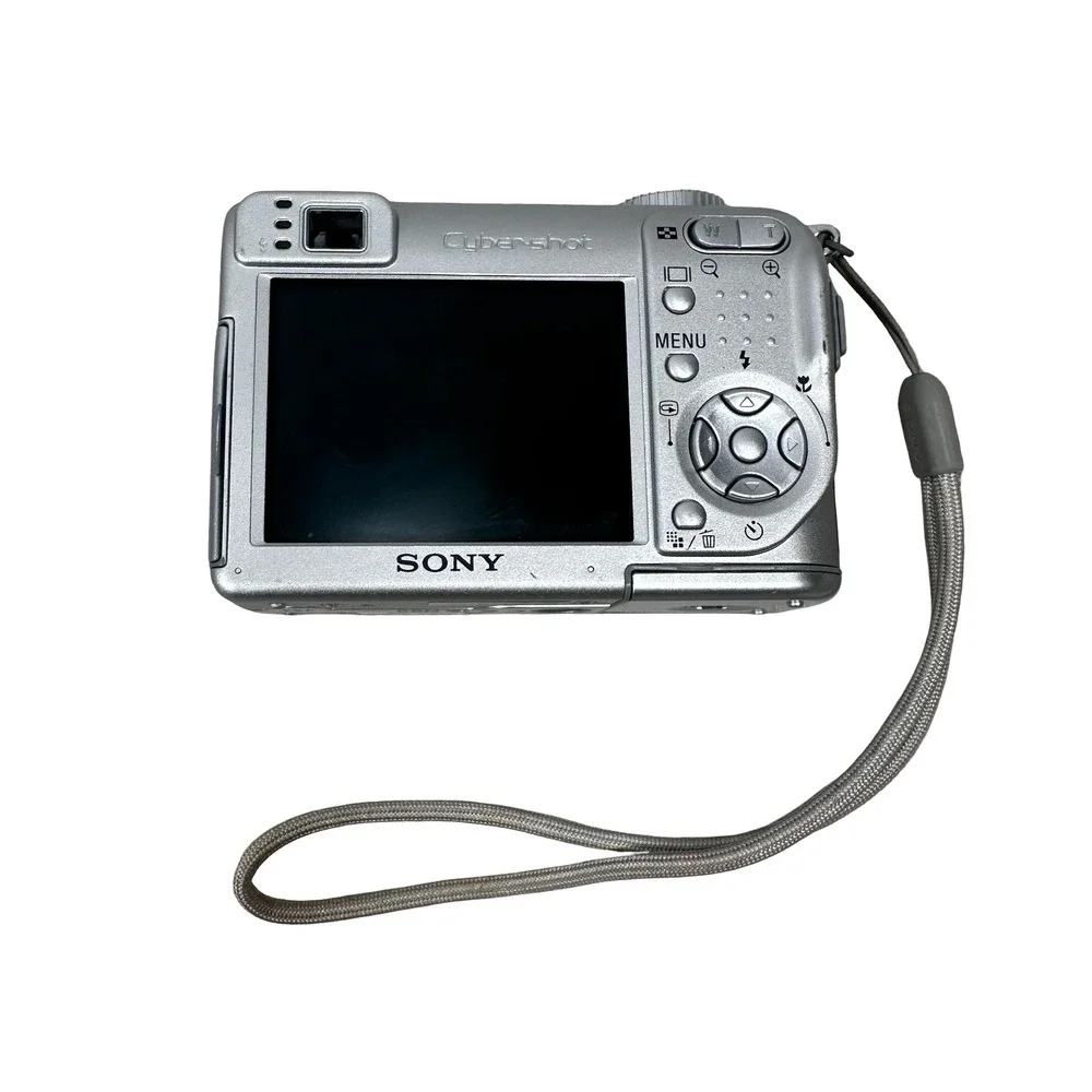 Sony Cyber-shot DSC-W1 Silver 5.1MP‎ Digital Camera Carl Zeiss FOR PARTS REPAIR